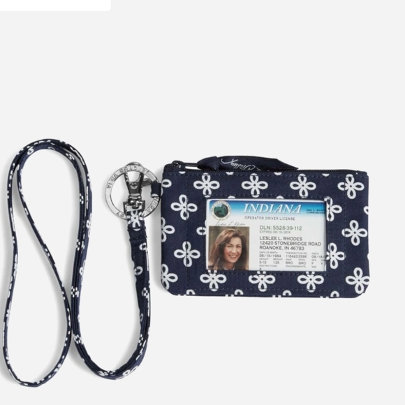 Vera Bradley University of Mississippi Zip ID Lanyard - Picture 2 of 4